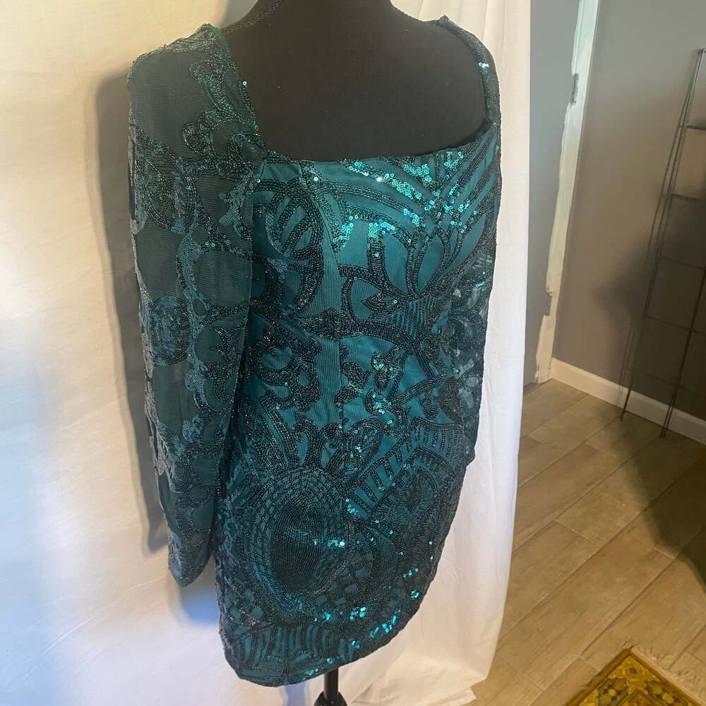 Dress No Brand/Unbranded Jewel‎ Green Sparkly Sequins Sheer Sleeves Size 6 NWT